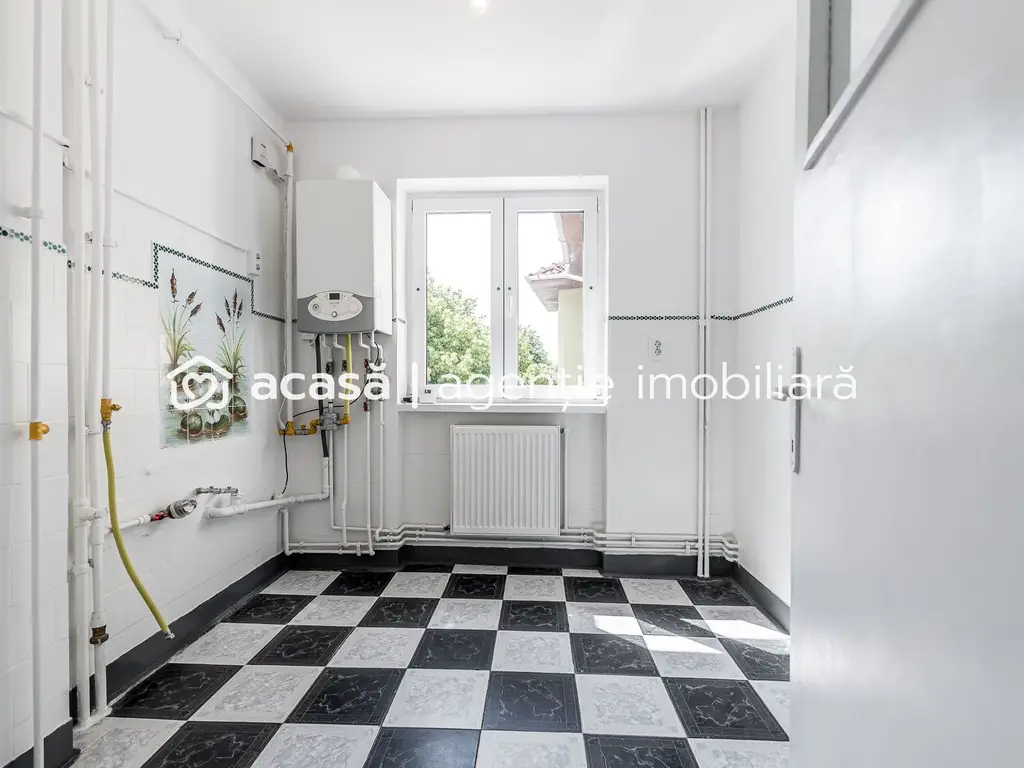Apartament 2 camere Ultracentral, bvd Revolutiei, Arad - COMISION 0