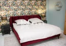 Apartament 4 camere | Etaj 1 | Renovat | Curte | Central