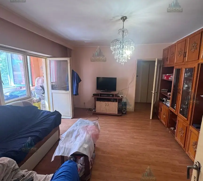 Apartament 3 camere de vânzare – Zona Centrală