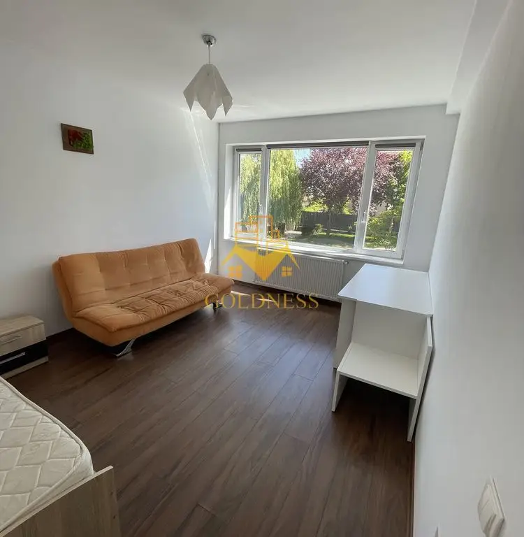 Duplex/Casa, Europa, Eugen Ionesco, Frunzișului, Observatorului, Garaj