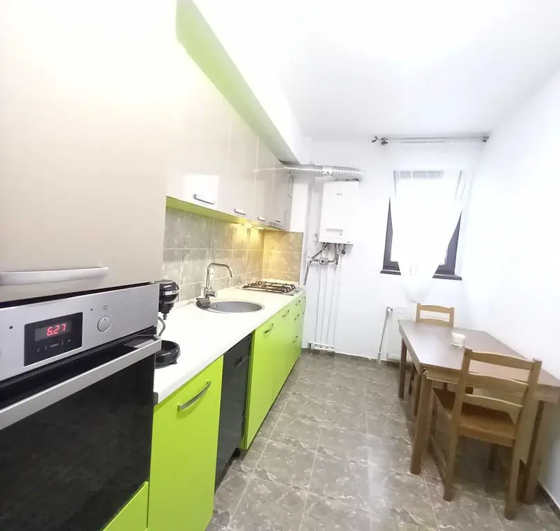 Apartament 98 mp, 4 camere, padurea Baneasa, gradinita privata, scoala
