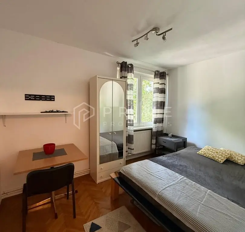 Apartament cu 3 camere decomandate- Ideal pentru studenti - Zona Tudor