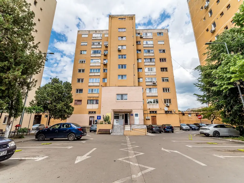 79.900 € | Vlaicu (între UTA și Lebăda) | 2 camere decomandat | lift