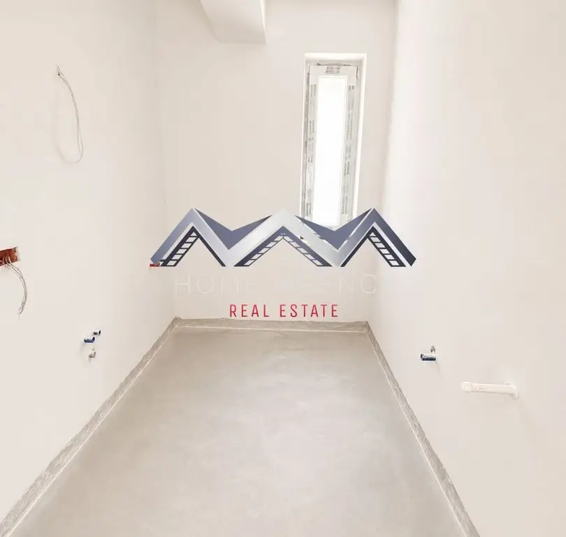 Apartament 2 camere + curte 110 mp Otopeni central