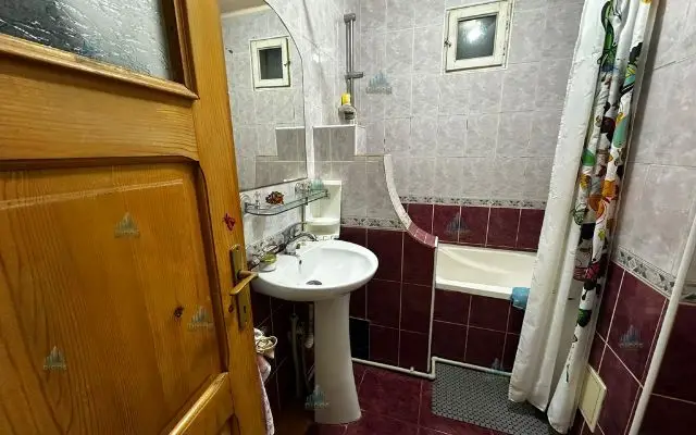 Apartament 4 camere de vânzare – Strada Daciei