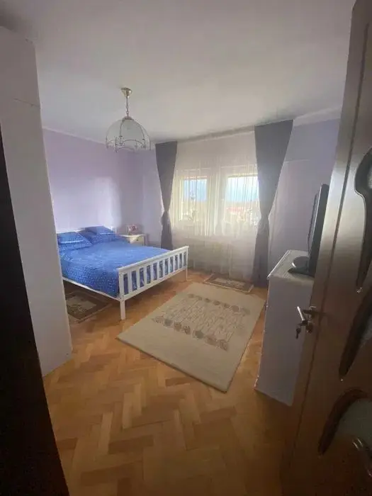 ageuropa.ro vinde ap 2 cam DECOMANDAT zona CENTRALA, 52mp etaj 4.
