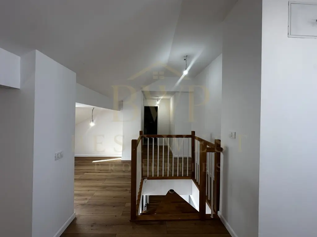 Apartament 3 camere, zona Modern, 0% comision