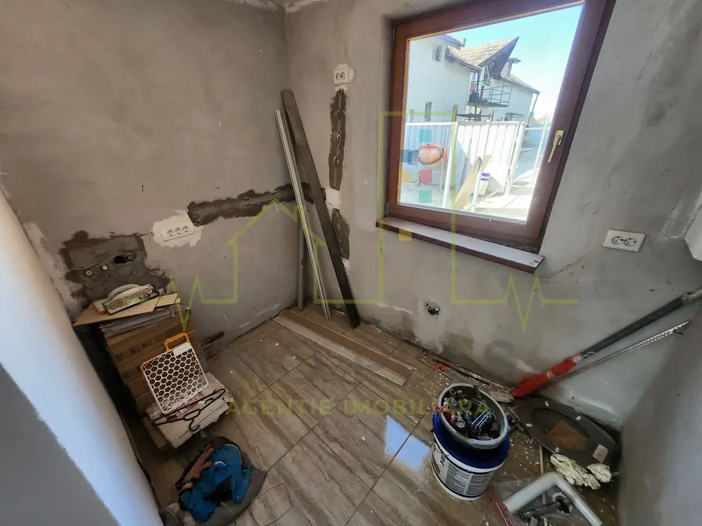 Casa individuala. Sag. Teren 604. 2 Bai. 4 Camere. Se preda la cheie.