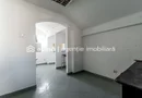 Casa ideală pentru familie: școală la 3 min. Zonă foarte liniștită.
