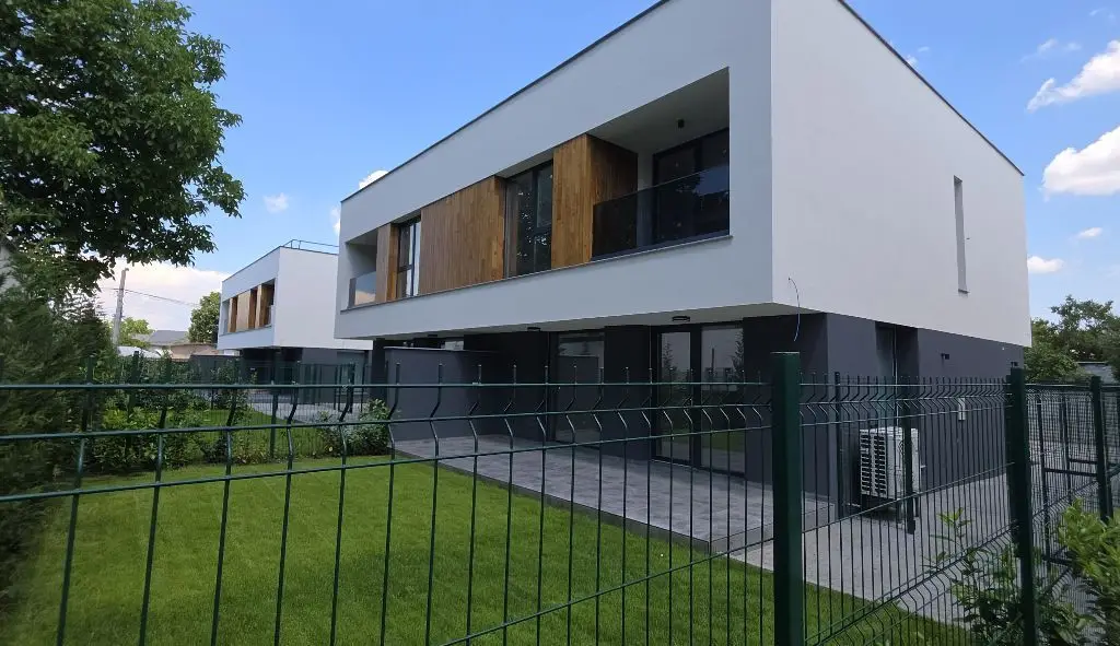 Giulesti duplex P+1 4 camere de vanzare